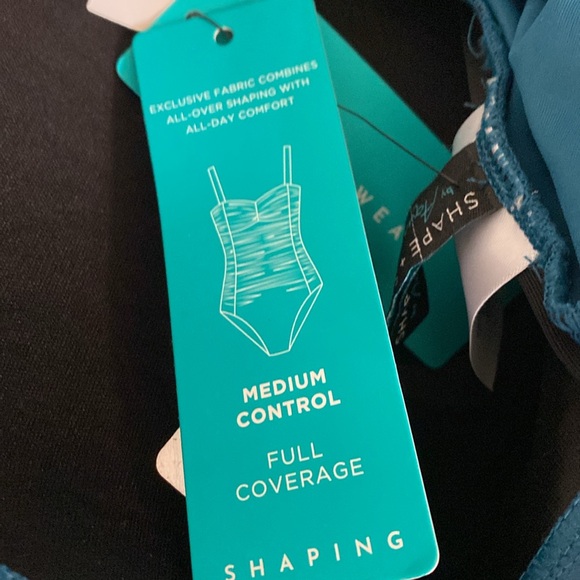 SHAPE + STYLE - Picture 9 of 9